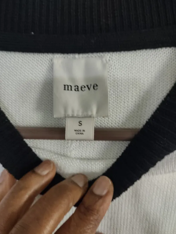 Maeve Doleman Sleeve Crew Neck Block Women's Black & White Colorblock Sweater - Image 5