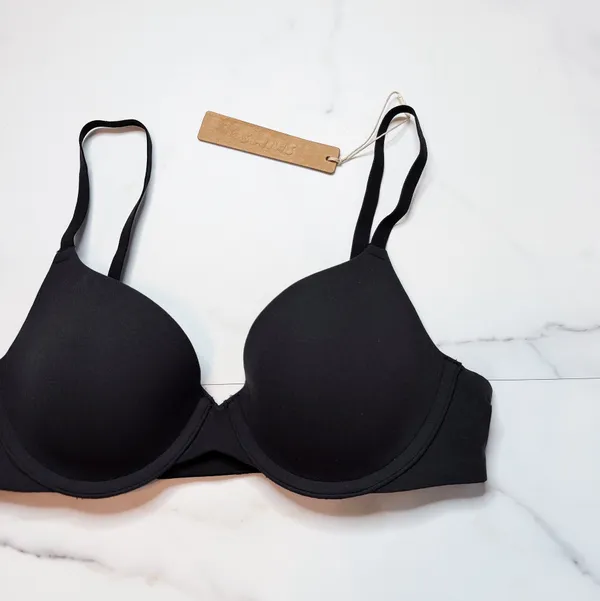 NWT Skims Fits Everybody T-Shirt Bra - Image 3