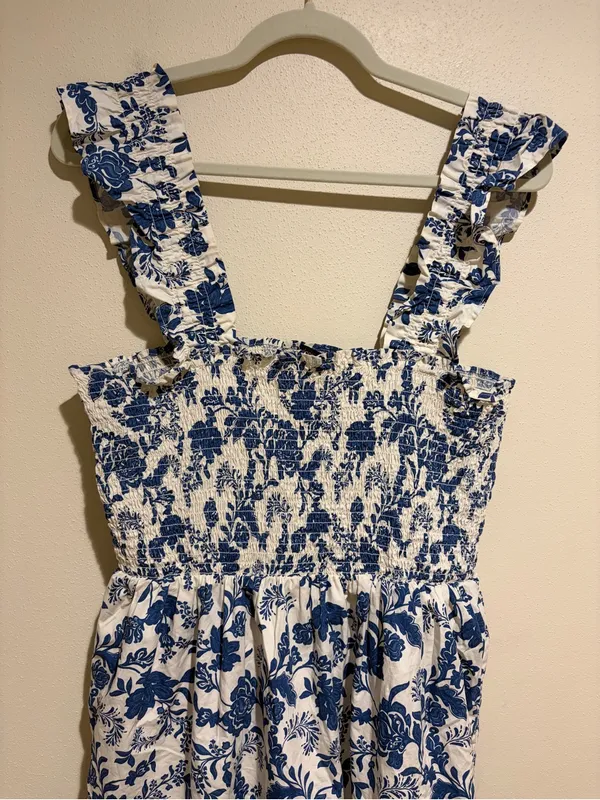 Quince Riviera Blue Heirloom Floral Cotton Poplin Smocked Tiered Midi Dress L - Image 7