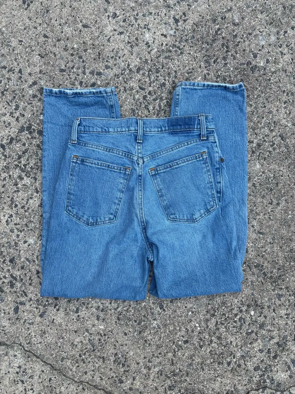 Abercrombie Ultra High-Rise Straight Jeans - Image 2