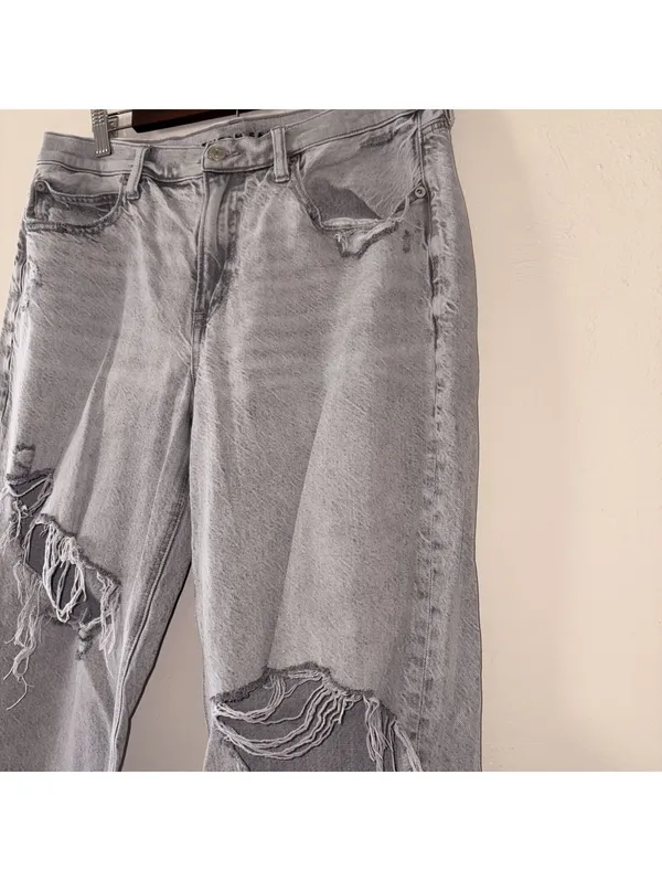 American Eagle 90s Straight Distressed Grey Jeans - Women’s Size 12 - Image 2