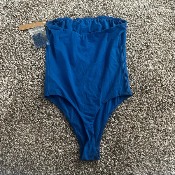 SKIMS Vibrant Blue Bodysuit - Image 2