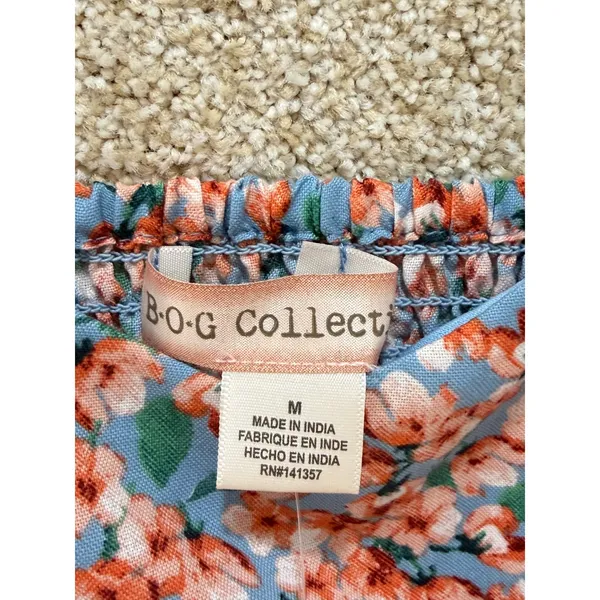 NWT medium B.O.G Collective Blue Floral‎ Smocked Back Crop Top Adjustable Straps - Image 5