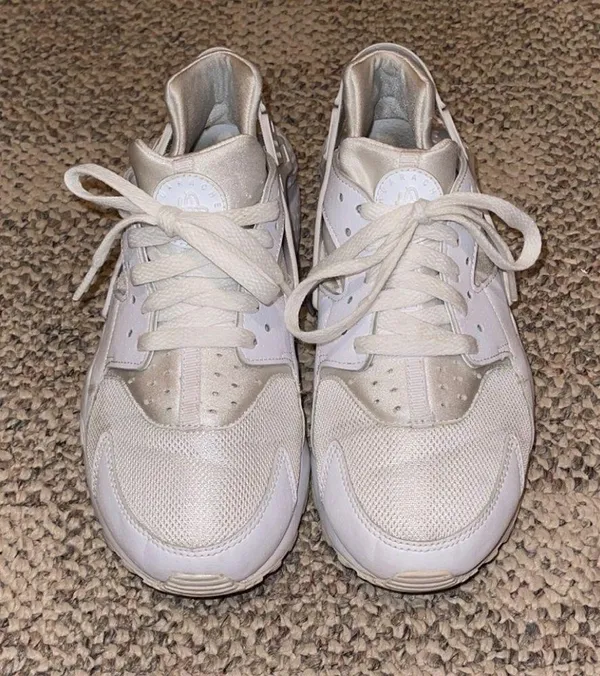 Nike Huarache’s - Image 2