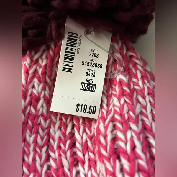 Aeropostale Women’s Pink & White Knit Pom Beanie & Scarf Set NWT - Image 6