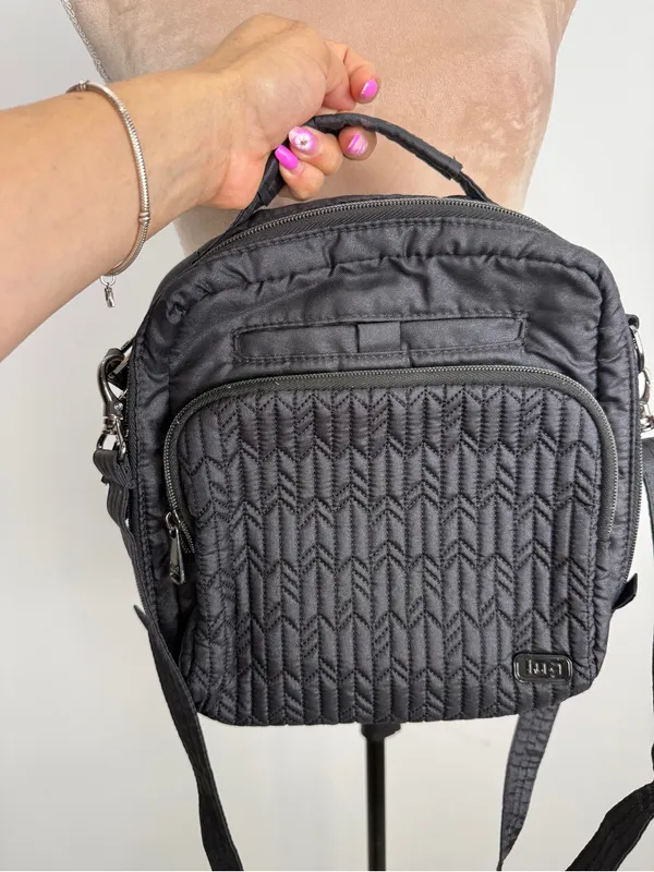 Black Quilted Crossbody Messenger Bag for Women - Image 5