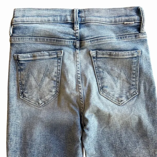 MOTHER‎ The Insider Crop Step Fray Jeans Light Wash Distressed Size 24 - Image 7