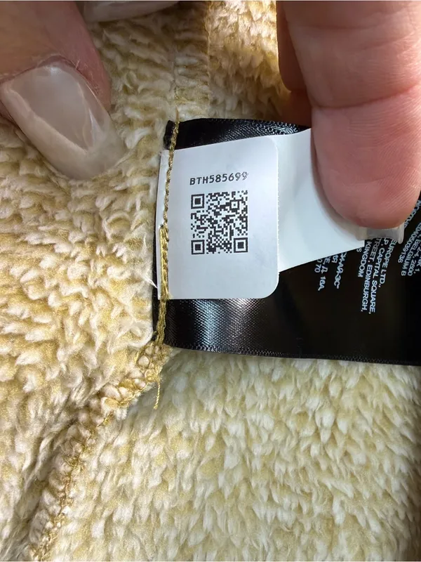 The North Face Women's Gold and Tan Teddy Fleece Jacket - Image 11