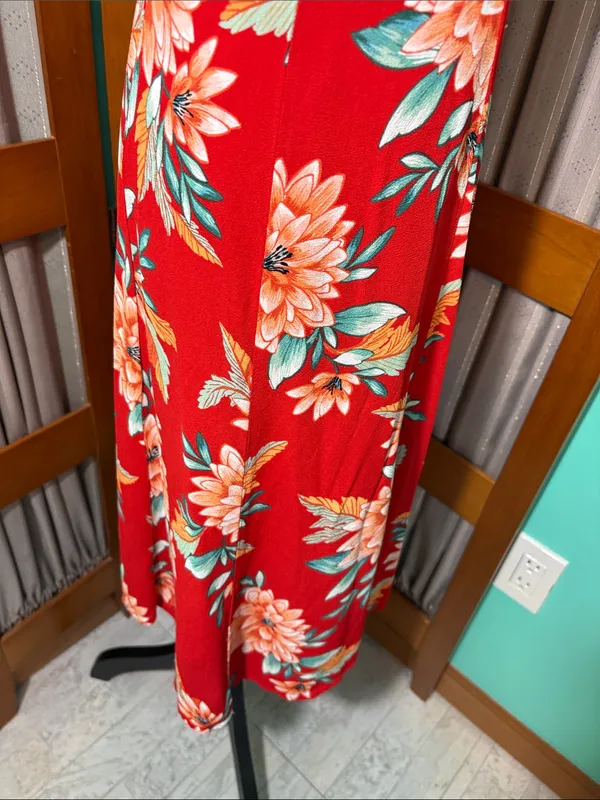 Forever 21 Red Floral Ruffled Midi Dress - Image 6