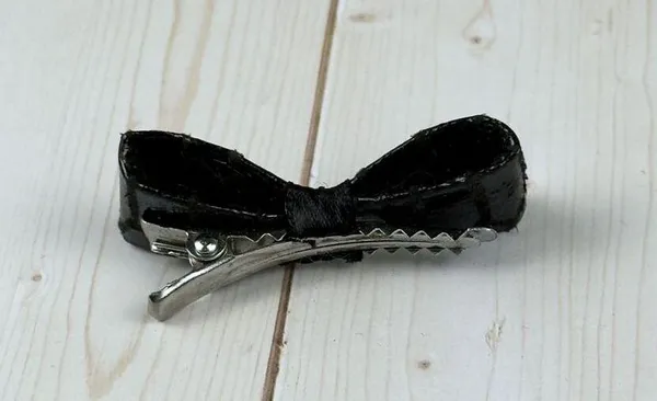 Vintage Y2K Black Bow Hair Clip Goth 2000 Emo Scene - Image 4