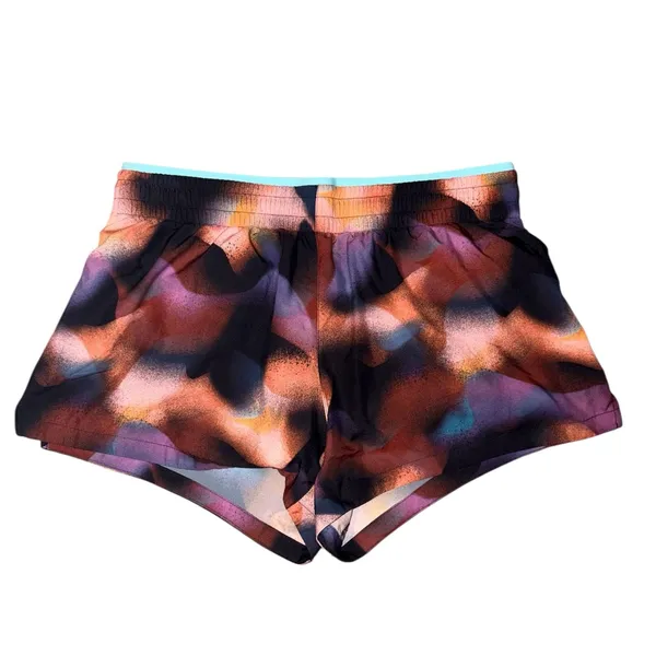 Fabletics Abstract Breathe Mid Rise Running Shorts - Image 3