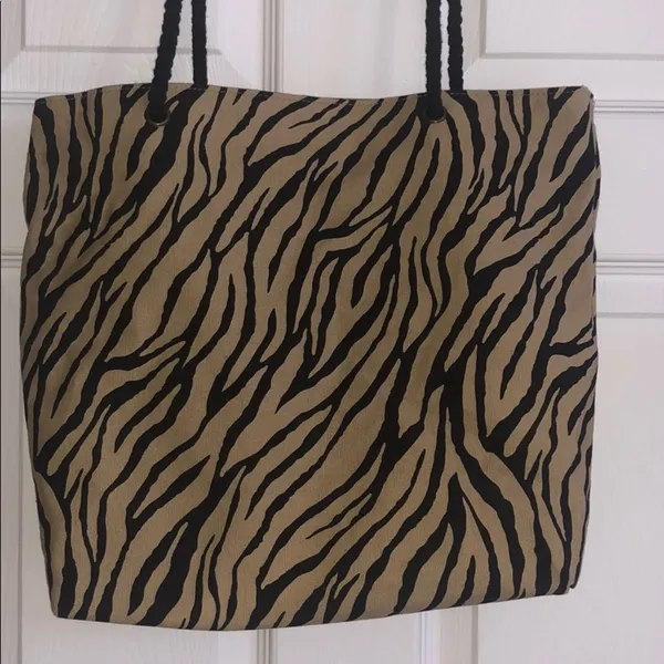 Zebra print purse - Image 2