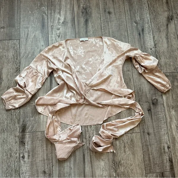 Pink jacquard satin wrap blouse - Wayf - Image 6