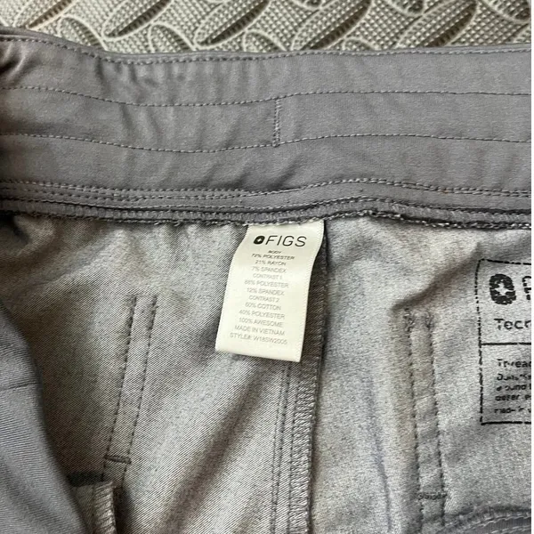 FIGS Zamora Jogger Gray Scrub Pants Sz‎ medium Women's Style W18SW2005 - Image 3