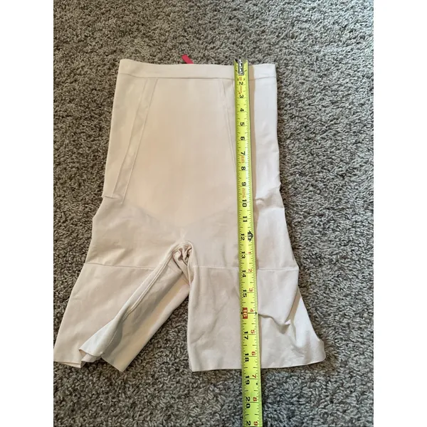 SPANX Sculpt OnCore High-Waisted Mid-Thigh Short - Soft Nude -size Medium - Image 7
