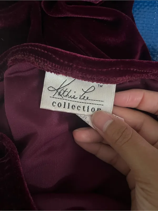 Vintage Burgundy Velvet Midi Skirt Large High Rise Holiday Romantic Winter Fall - Image 6
