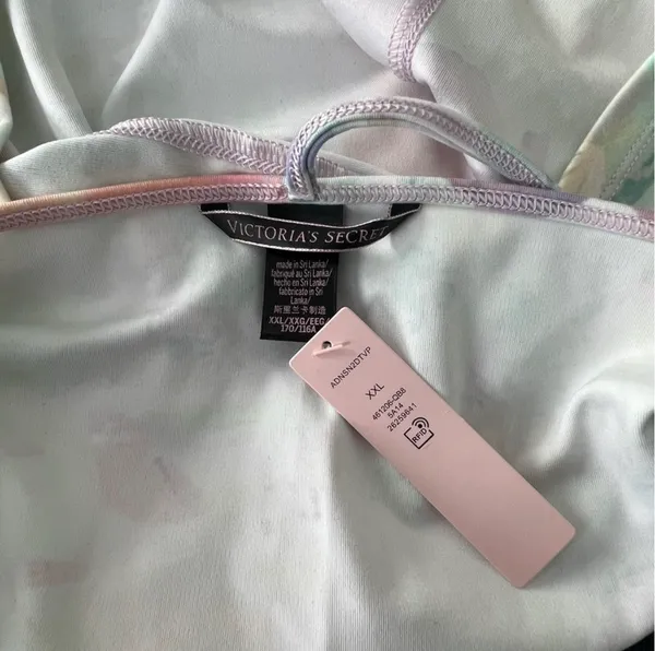 Victoria’s Secret Crop Exercise Tank Top XXL - Image 4