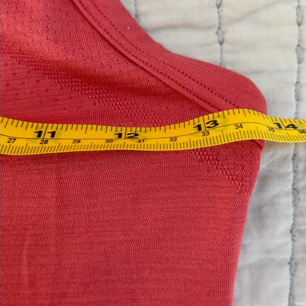 lululemon athletica Rust Cropped Swiftly 2.0‎ Tank Top Size 6 EUC - Image 6