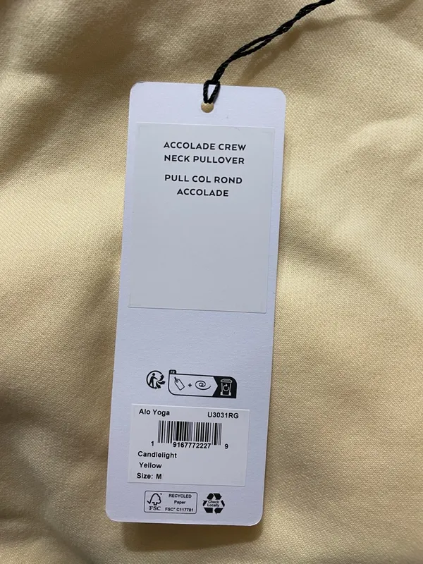 Alo Yoga NWT Accolade Crew Neck Pullover Candlelight Yellow Size M - Image 8