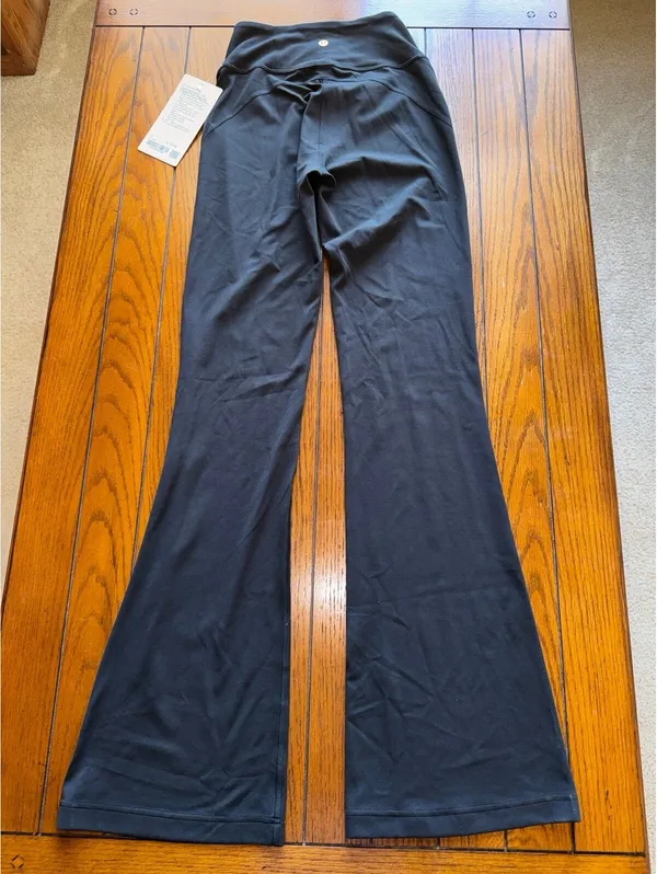 Lululemon Groove NULU Flared Pant High Rise 32.5” Regular, Black Size 4 NWT - Image 2