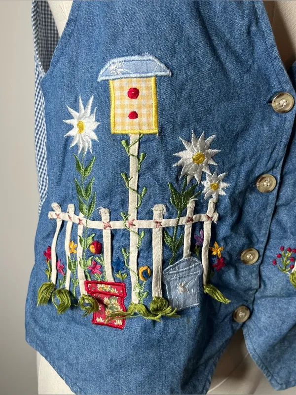 90s Vintage Garden Embroidered Denim Button Front Vest Artsy Boho Cottagecore - Image 4