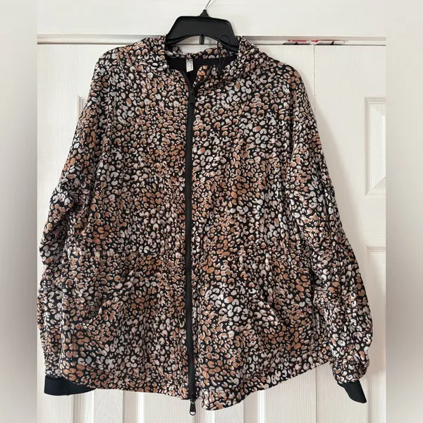 Free People Movement Run Wild Jacket in Leopard Size‎ Medium EUC - Image 4