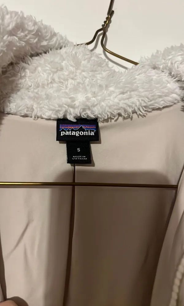 Patagonia Fuzzy Full Zip Jacket - Image 2