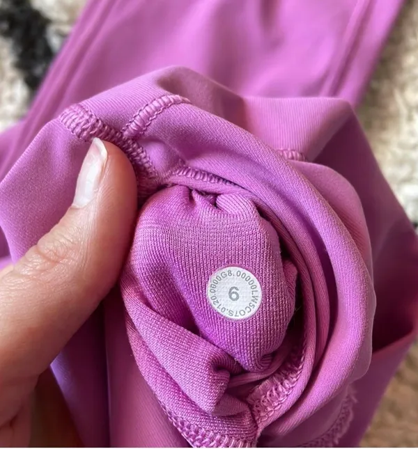 Lululemon RARE NWOT💕⚡️Wunder Under Luxtreme High-Rise Tight 28" - Image 5