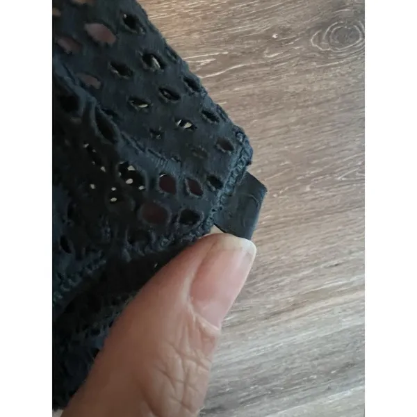 Lululemon Tank Top Sleeveless Athletic Perforated Army Green Breathable Size 6 - Image 2