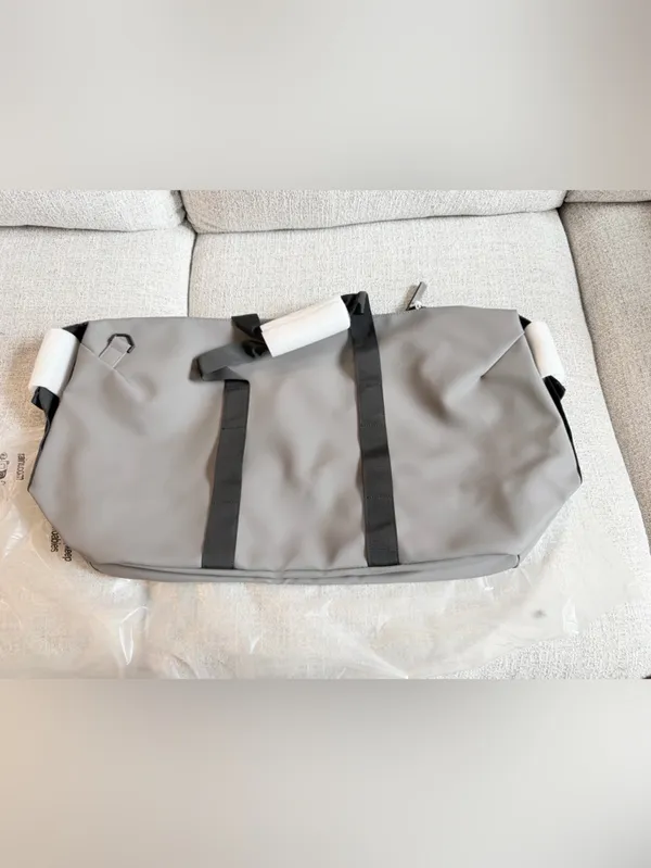 NWT Rains Hilo overnight Weekend Bag medium size in grey waterproof - Image 9