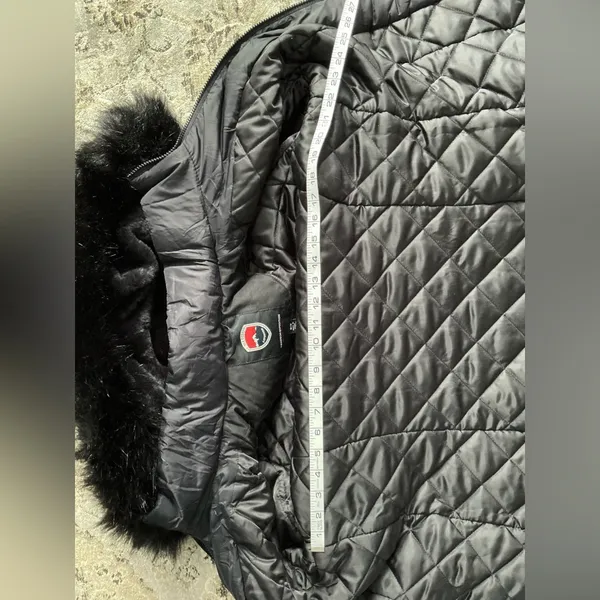 Women’s winter coat 🖤 EUC 🖤 Black Size M - Image 8