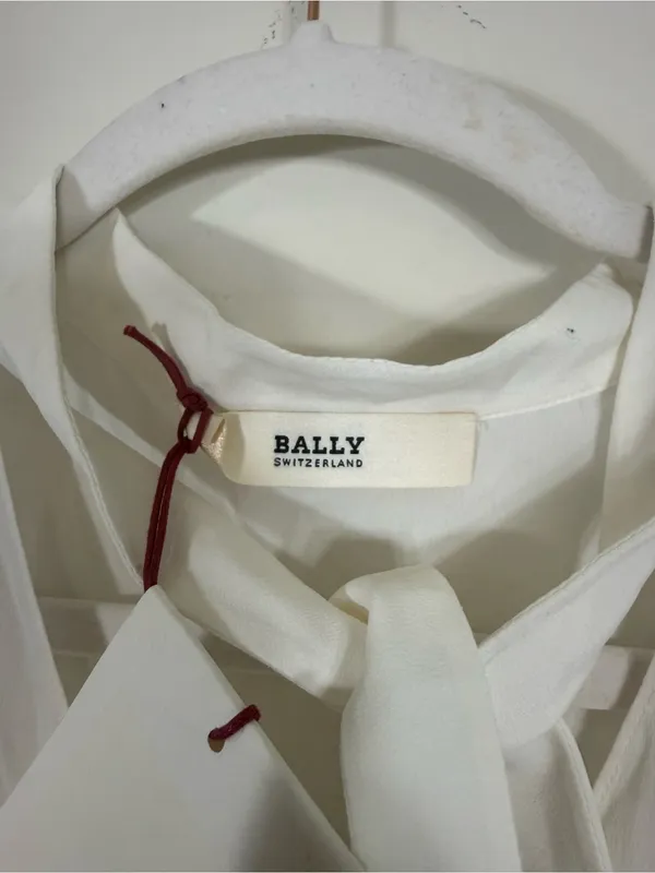 NWT Bally Switzerland White Silk Blend Short Sleeve Blouse Lace US Size 2 - Image 5