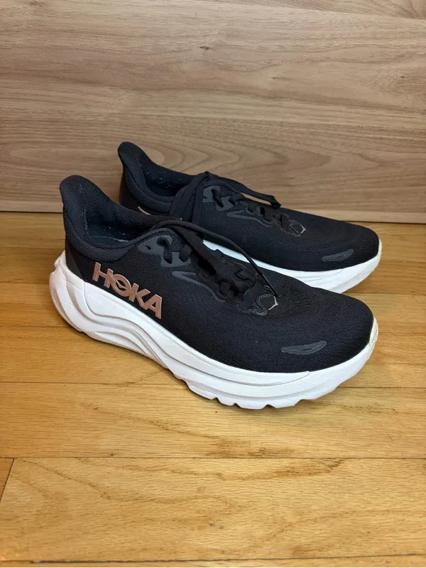 Hoka Arahi 8 Women's Sneakers - Size 5.5 Wide - Image 2