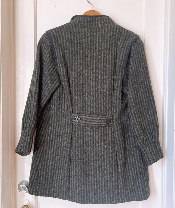 Wool Thick Lining Coat Size L - Image 2