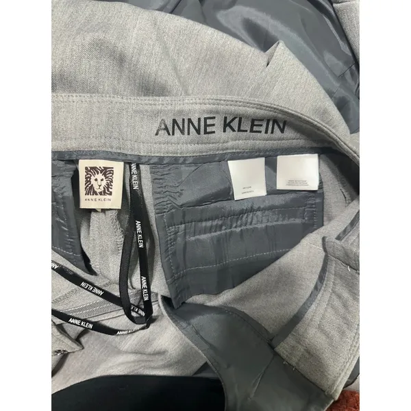 Anne Klein Heather Gray Two Button Blazer and Straight Leg Pants Suit Set Size 2 - Image 6