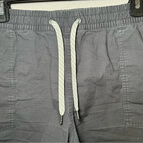 Vuori Vintage Ripstop Gray Raw Hem Elastic Waist Pull On Shorts Women’s Size XL - Image 3