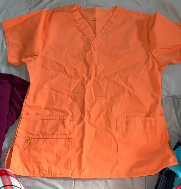 Scrub Top Cargo Material (not Stretchy) (has Some Ink Stains) Orange Size M - Image 3