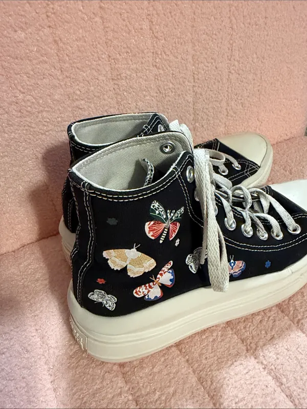 Converse CTAS Move Hi Butterfly Wings Women's Platform Sneakers Size 9 - Image 2