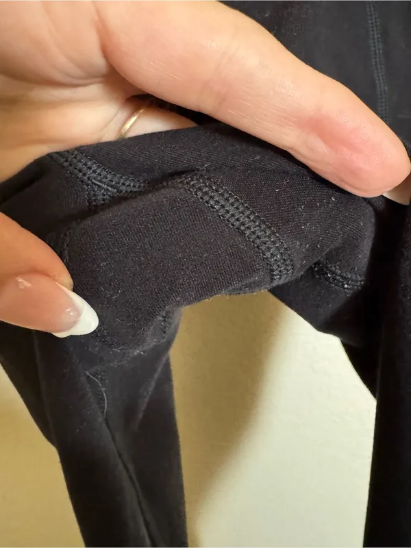 Alo Alosoft Lounge Leggings Size Medium in Black Rib Yoga Athleisure - Image 8