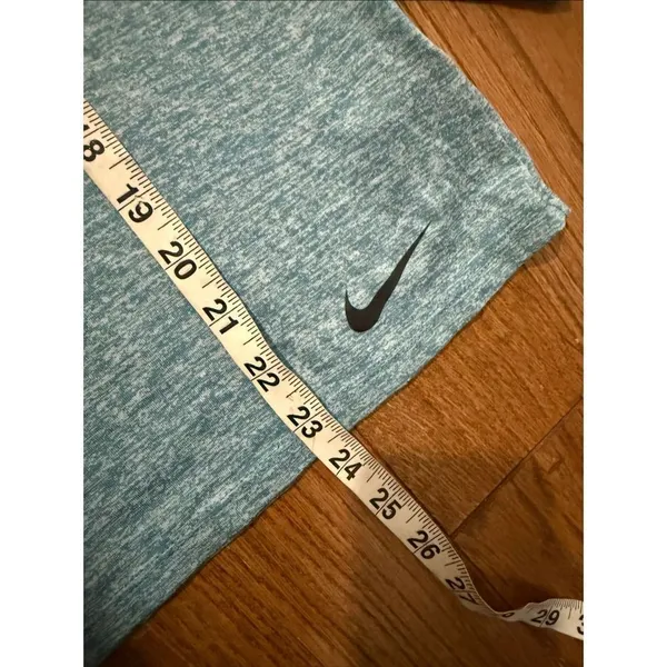 Nike dri-fit green hooded athletic long sleeve top M - Image 7