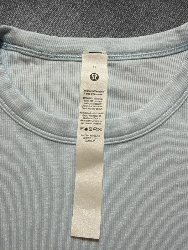Lululemon Blue Ribbed Cropped Curved Hem Tee Size 0 - Image 4