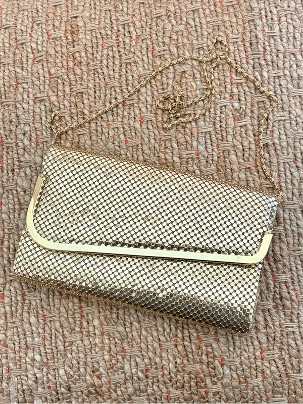 Gold Mesh Evening Clutch handbag with Chain Strap - Image 2