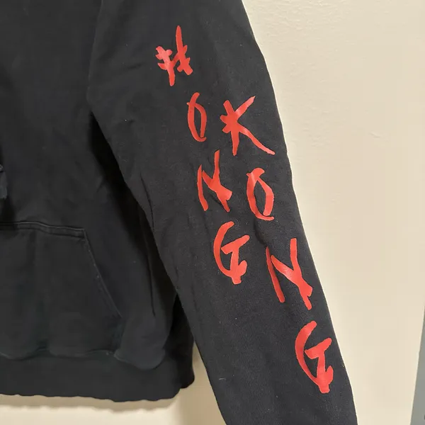 Brandy Melville Black Graphic Hoodie - Image 5