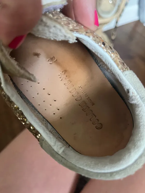 Girls size 1 old school golden goose tennis shoe - Image 8