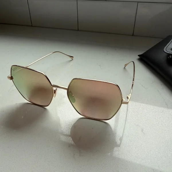 DIFF Harlowe Gold Taupe Flash Geometric Sunglasses New With Case - Image 6