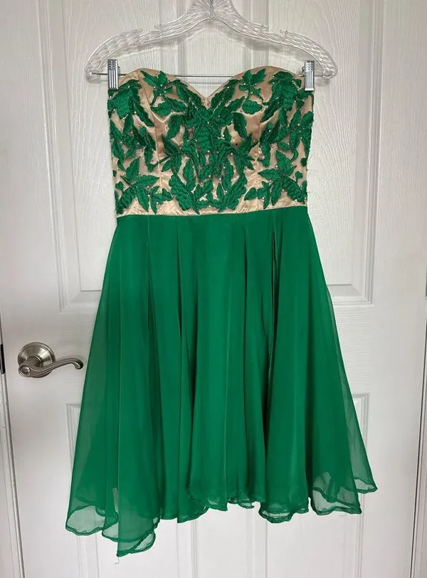 Sherri Hill Emerald green beaded flower, sweetheart, homecoming dress medium - Image 14