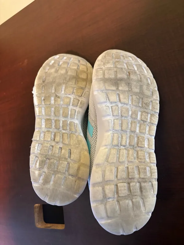 Adidas Cloudfoam Lite Racer Women's Size 8 - Image 3