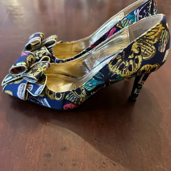 Torta Caliente floral size 8M heels - Image 3