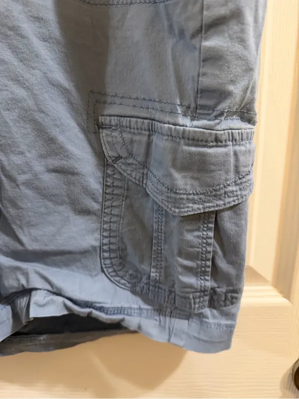 Lee Women's Light Blue Cargo Shorts - Image 2