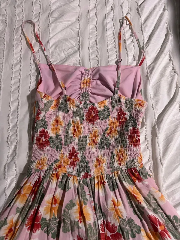 Hollister Romper Floral Hawaiian - Image 3